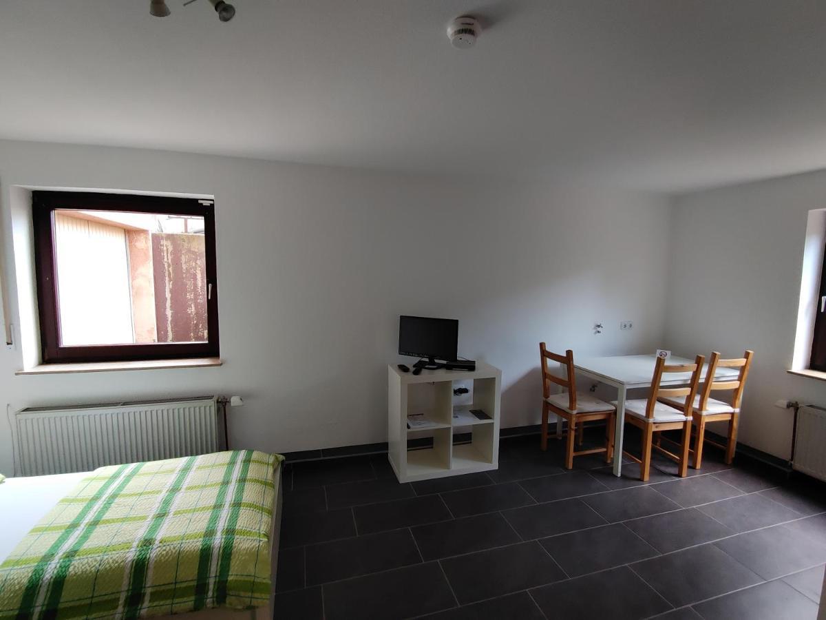 Ferienwohnung Kerstin Grambow Vaihingen an der Enz Buitenkant foto